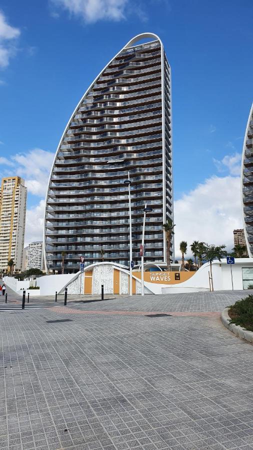 Sunny Morning Of Costa Blanca - Sunset Waves Benidorm Apartment Exterior photo